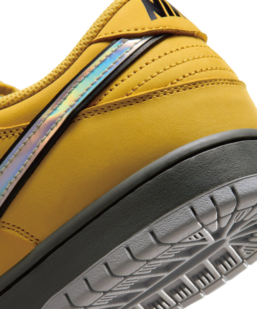 NIKE SB - NIKE SB DUNK LOW PRO
