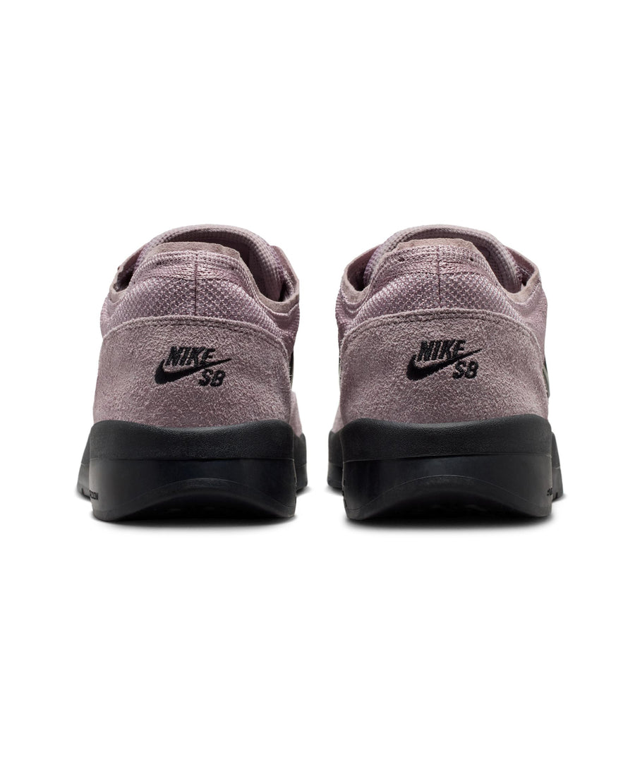 NIKE SB - PS8