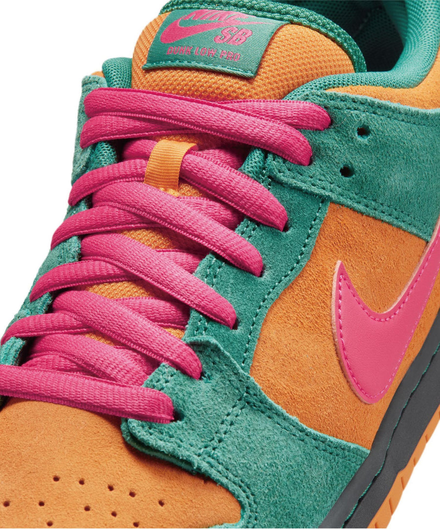 NIKE SB - NIKE SB DUNK LOW PRO