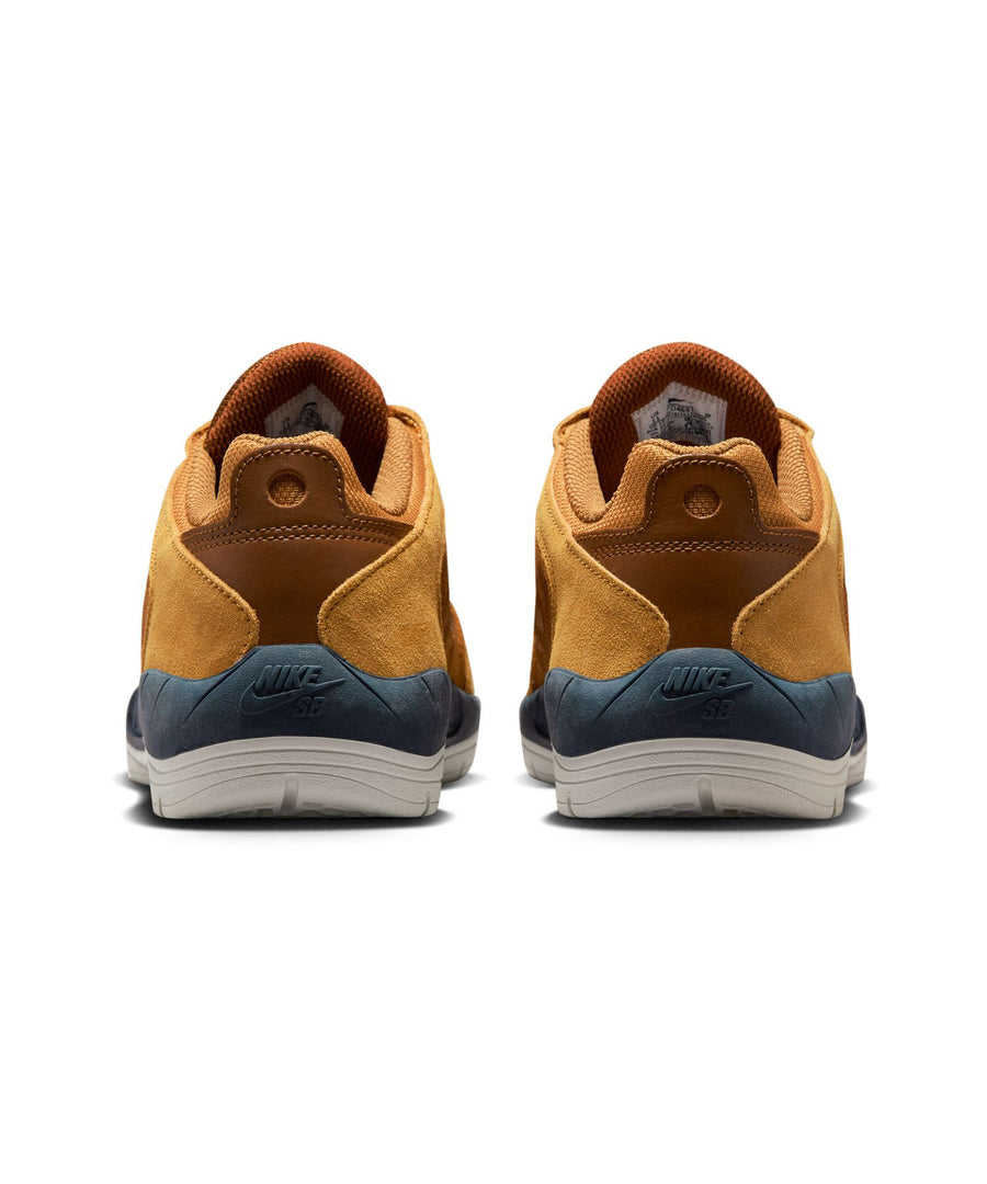 NIKE SB - VERTEBRAE