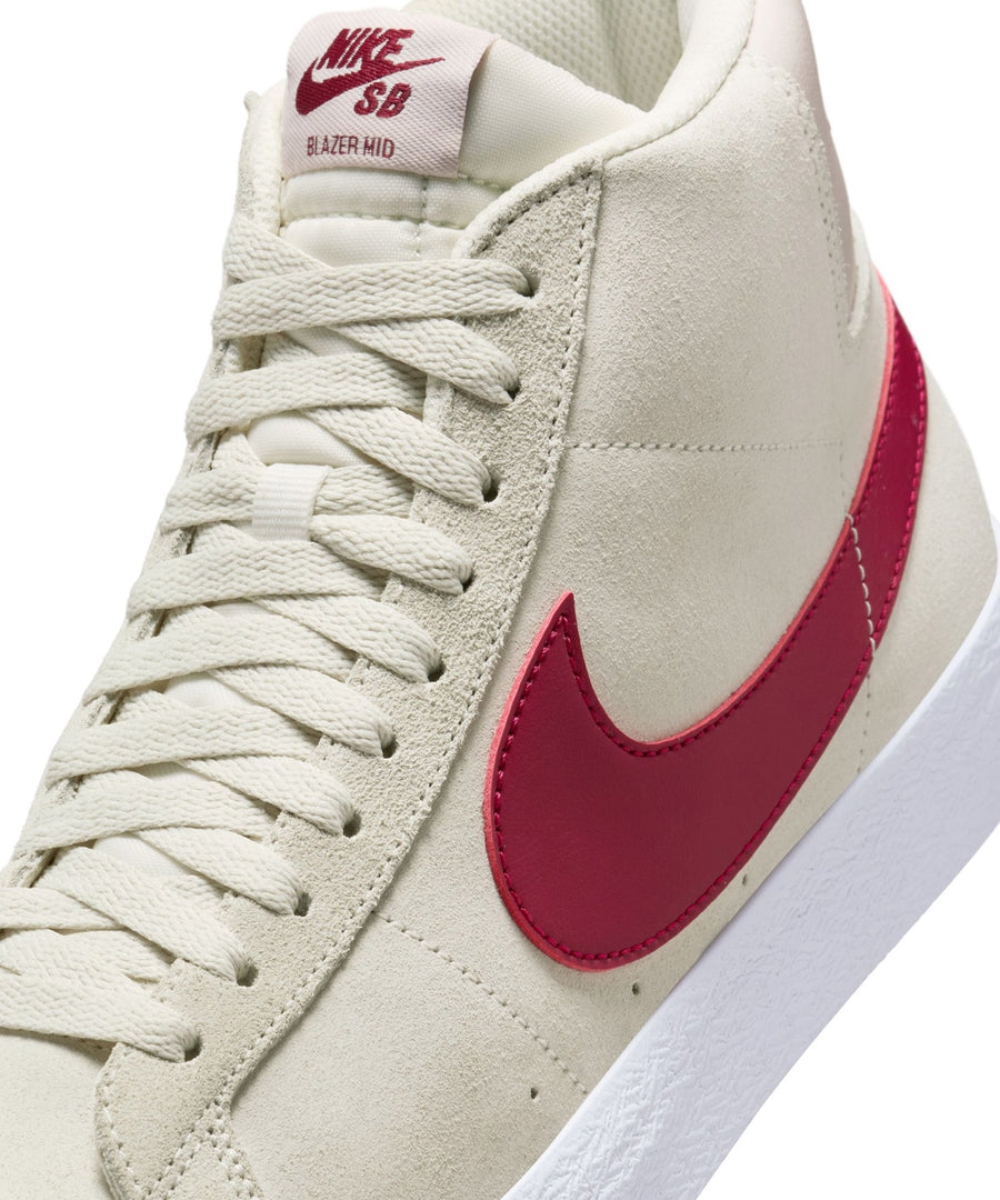 NIKE SB - ZOOM BLAZER MID