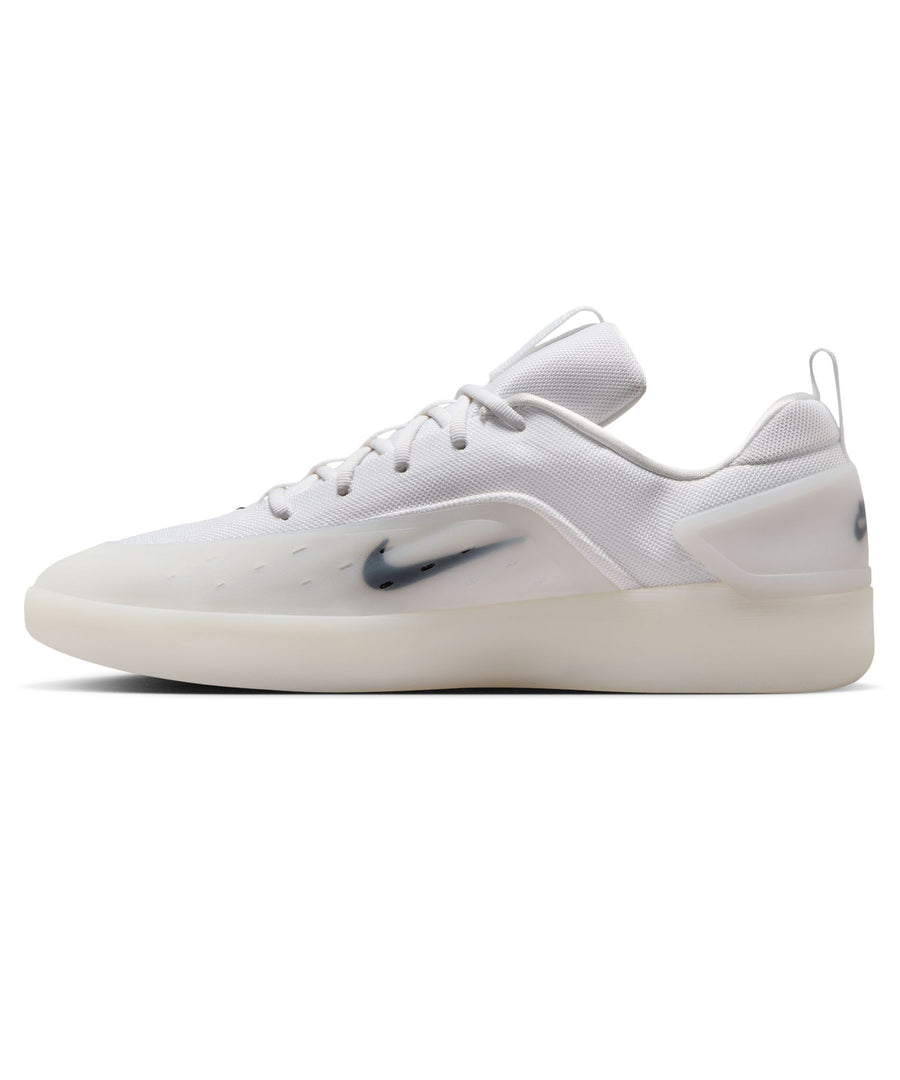 NIKE SB - ZOOM JYLAH 4