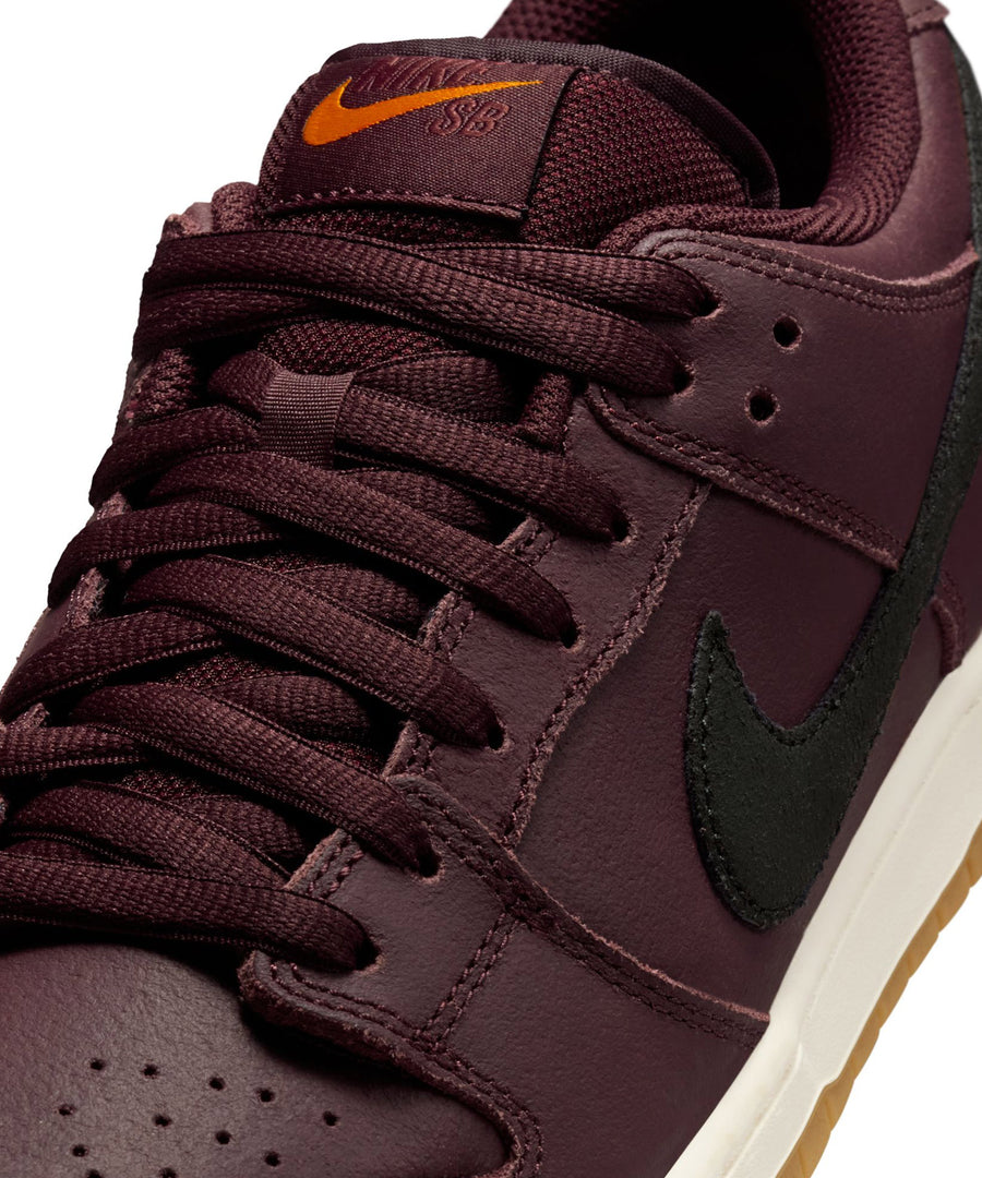 NIKE SB - DUNK LOW PRO ISO