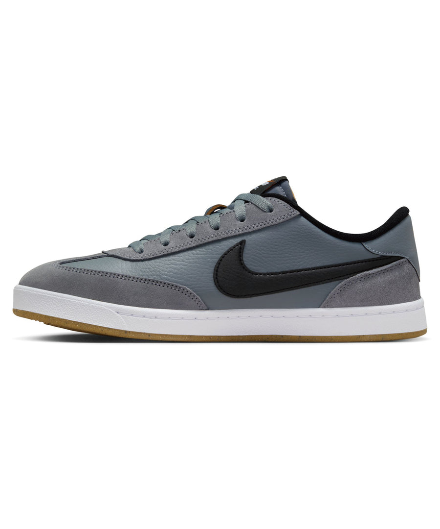 NIKE SB - FC CLASSIC